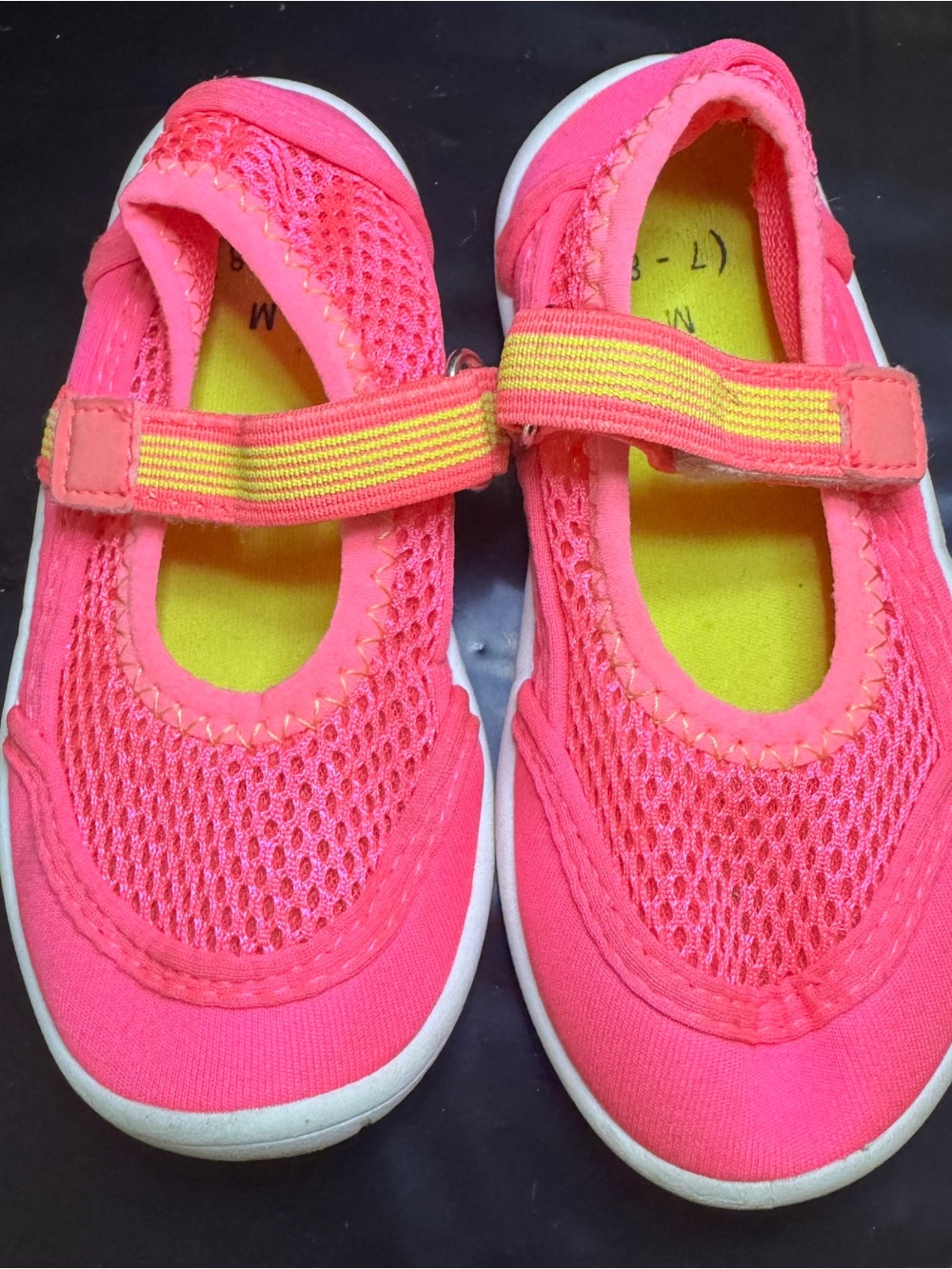 Girl Neon Pink Mary Jane Water Shoes with Elastic Strap
